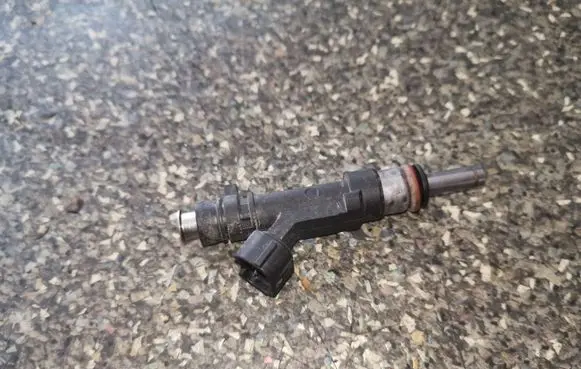 Audi A6 S6 C6 4F Fuel injectors set 0280158053