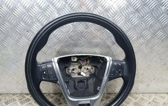 Volvo V40 Steering wheel