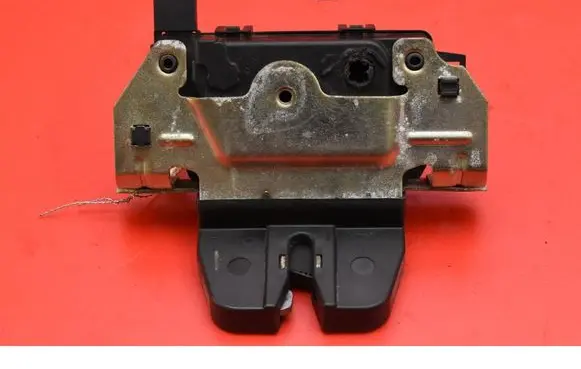 Opel Zafira B Tailgate/trunk/boot lock/catch/latch 495058724