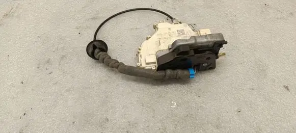 Audi Q7 4M Rear door lock 4G0839016C
