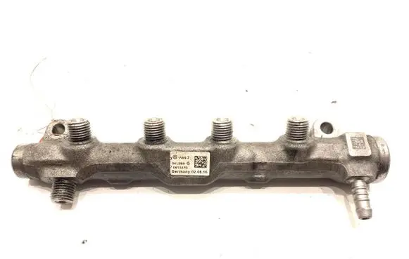 Volkswagen PASSAT B8 Fuel main line pipe 04L089G