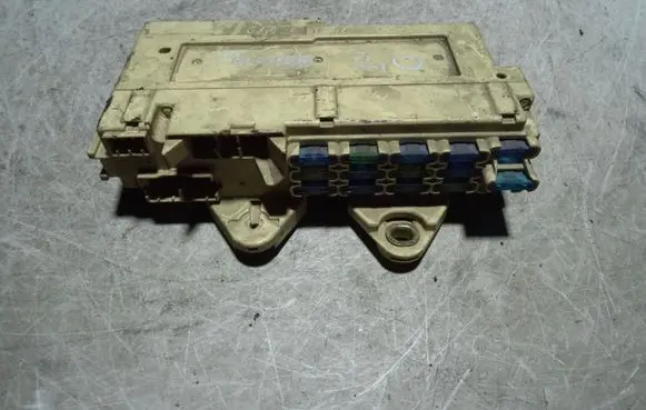 Ford Probe Fuse module