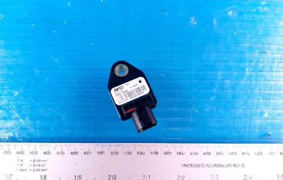 KIA Ceed Airbag deployment crash/impact sensor 95920A6000 A6HLE7JY54278