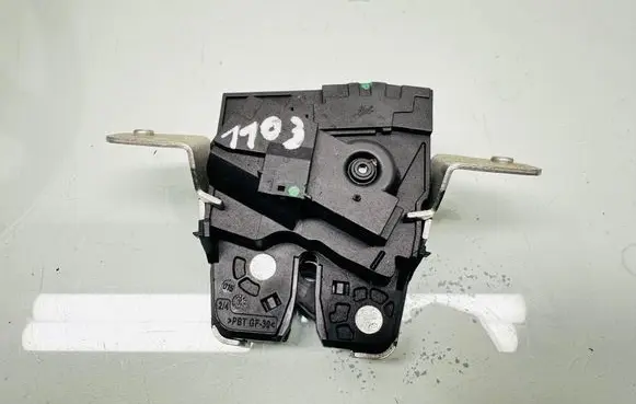 Mercedes-Benz GLK (X204) Tailgate/trunk/boot lock/catch/latch A2047400335