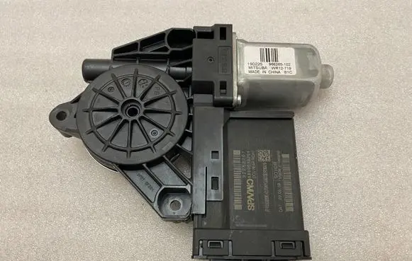 Volvo XC60 Rear door window regulator motor 32283267