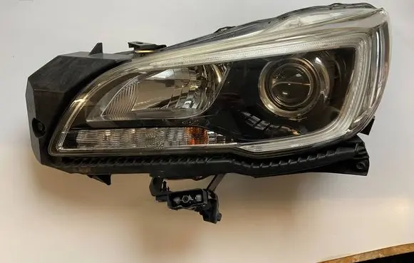 Subaru Outback (BS) Headlight/headlamp