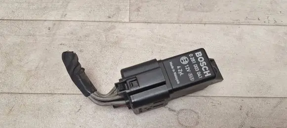 Opel Antara Glow plug pre-heat relay 0281003041 96440063 30433401