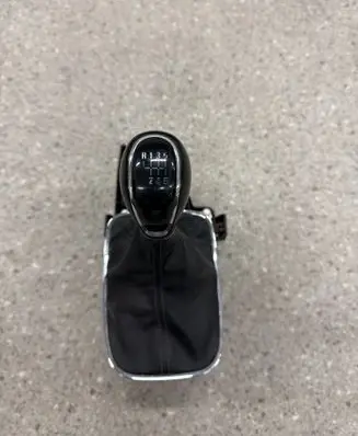 Opel Insignia A Gear shifter/selector 8126201000