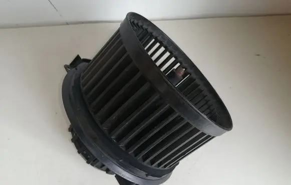 Ford Fiesta Heater fan/blower 0130115551 VP8E2H18456AB