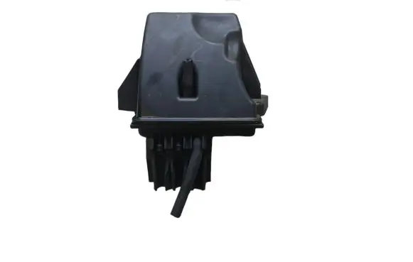 Vacuum air tank