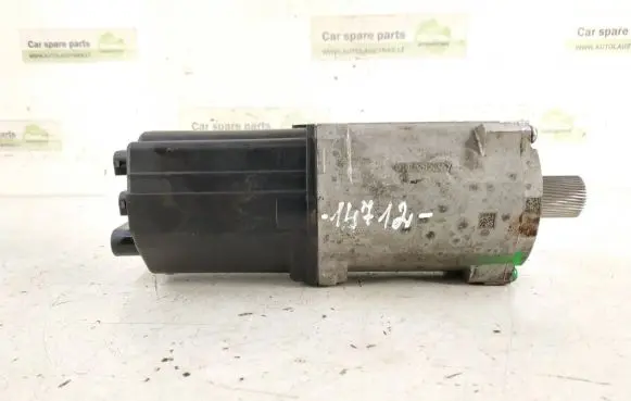 Mercedes-Benz E W213 Power steering pump 748415B 00E51C2