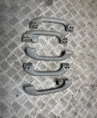 Mitsubishi Pajero A set of handles for the ceiling