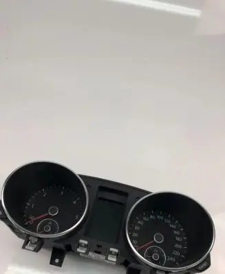 Volkswagen Golf VI Speedometer (instrument cluster) 5K0920870C