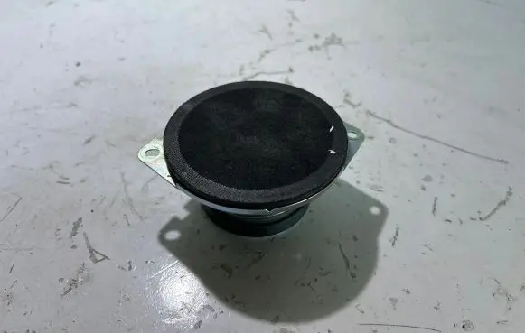 Dodge Challenger Audio system kit 05064359AB 26777AA 87404F