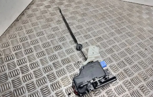 Volkswagen Golf VI Rear door lock 7L0839016D 991610300