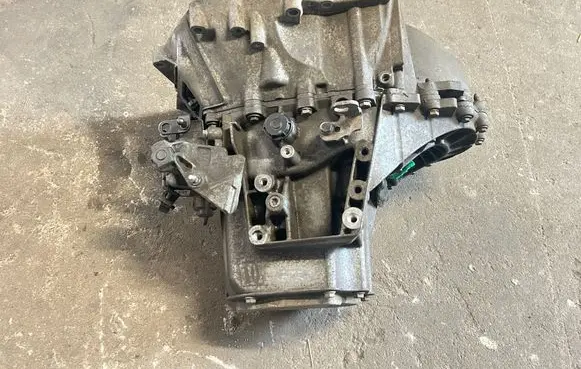 Citroen C4 II Picasso Manual 6 speed gearbox 161060591