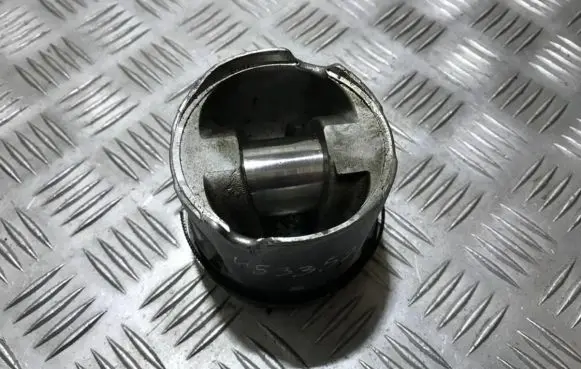 Renault Trafic II (X83) Piston KV9