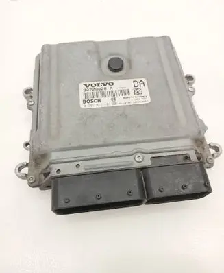 Volvo XC90 Engine control unit/module 30729826A 18930757 0281012103