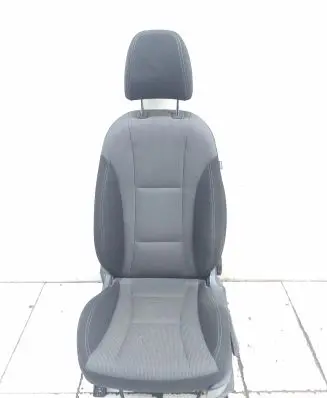 Hyundai i30 Front driver seat 