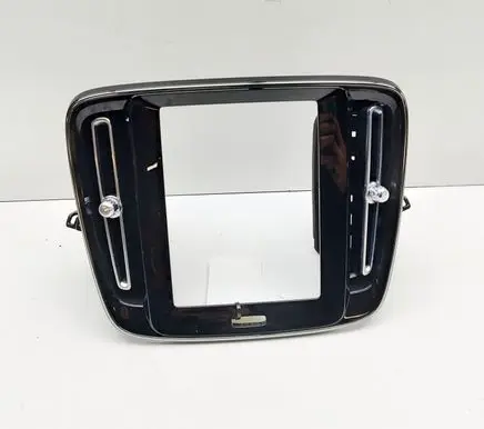 Volvo C40 Radio/GPS head unit trim 32277960 31442628