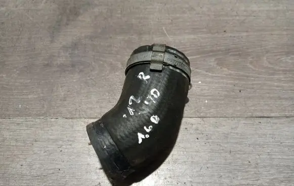 Volvo V40 Intercooler hose/pipe 31338151