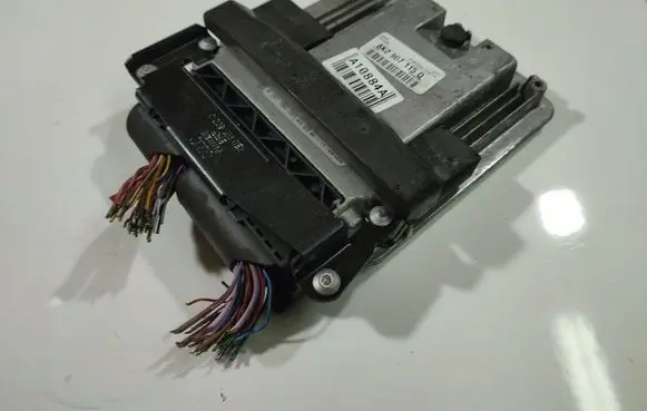 Audi A5 8T 8F Engine control unit/module 8K2907115Q