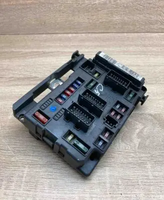 Citroen C5 Fuse module S110500001F 9641258080