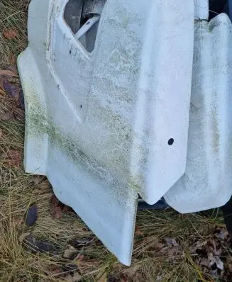 Mercedes-Benz 208 308 Fender