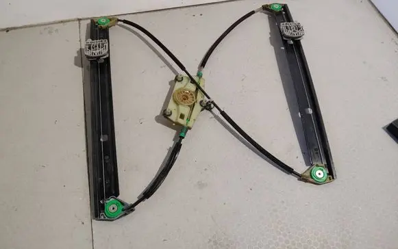 Audi Q7 4L Rear window lifting mechanism without motor 9763740