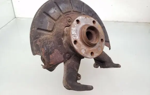 Volkswagen Golf VI Front wheel hub spindle knuckle 1K0611842D 1K0366C