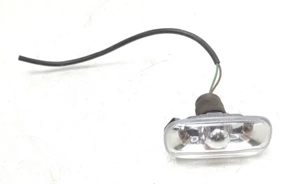 Audi A4 S4 B7 8E 8H Front fender indicator light 8E0949127