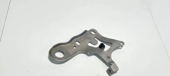 Mercedes-Benz A W177 Engine mounting bracket A2822230400 38470
