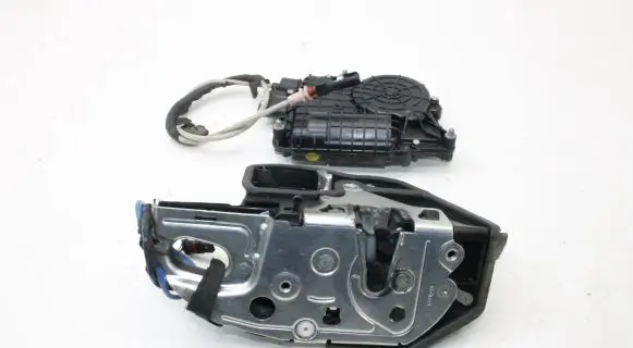 BMW 6 F12 F13 Rear door lock 7276322
