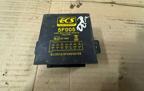 Citroen C3 Picasso Other control units/modules E4031854