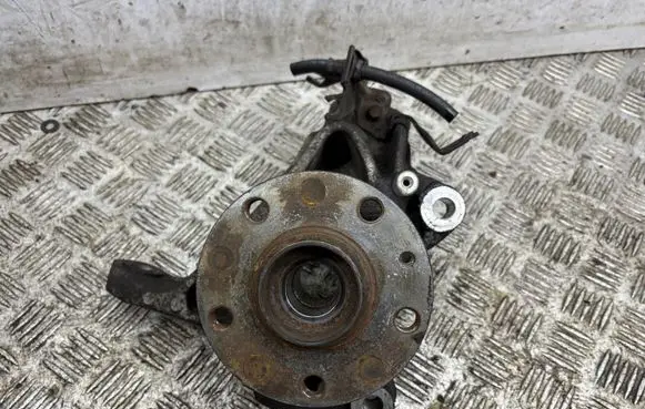 Audi Q3 F3 Front wheel hub