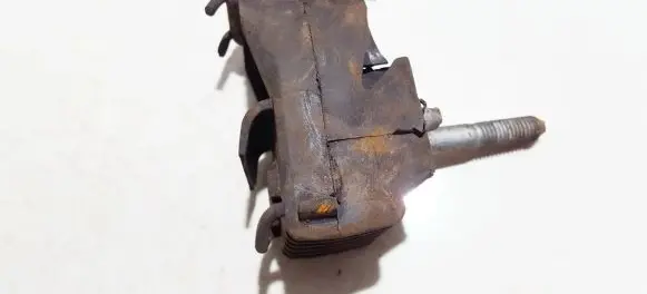Ford Galaxy Engine mount bracket 307204h 307353a
