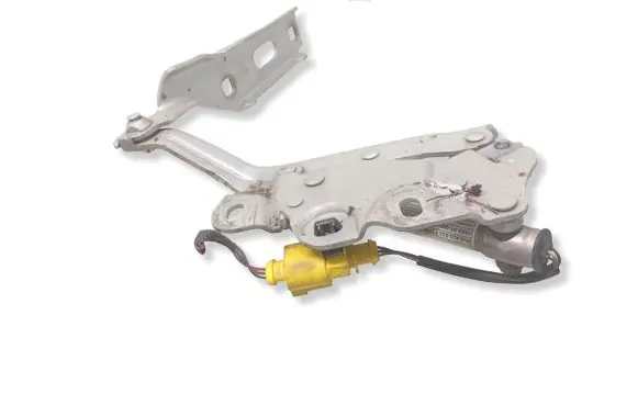 Audi A3 S3 8V Engine bonnet/hood hinges 8V0823823F