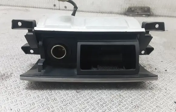 Ashtray (front)