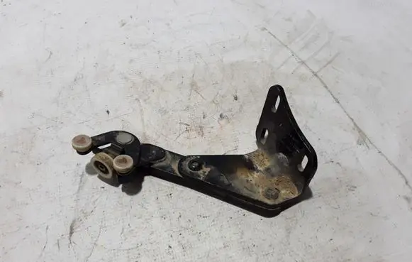 Volkswagen Caddy Sliding door lower roller guide/hinge 2K0843398