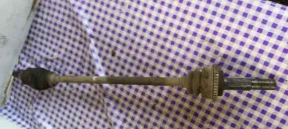 Nissan X-Trail T30 Rear driveshaft