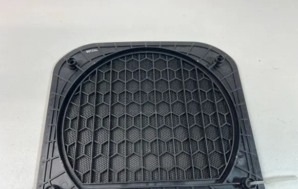 Mini One - Cooper F56 F55 Subwoofer grill/trim 9265331