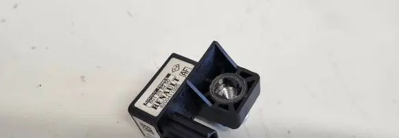Renault Megane II Airbag deployment crash/impact sensor 8200411025