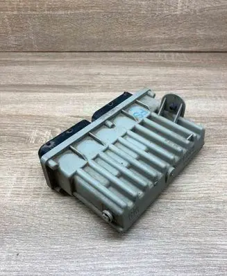 Opel Vectra B Coolant fan relay 09131731