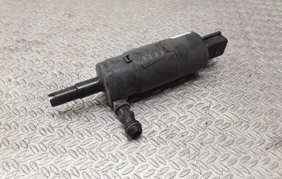 Audi A3 S3 A3 Sportback 8P Headlight washer pump 3B7955681