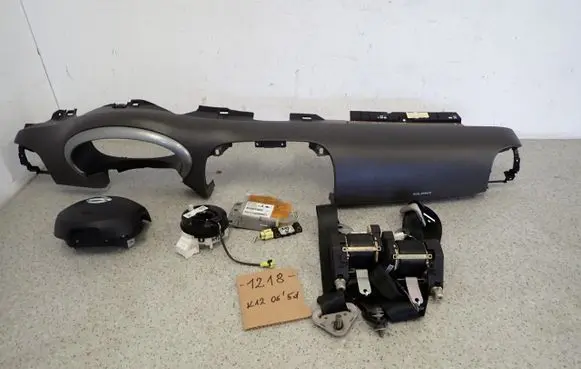 Nissan Micra Airbag set K12PODUSZKISZARE