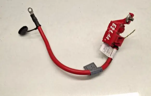 BMW 3 E90 E91 Positive cable (battery) 9217031