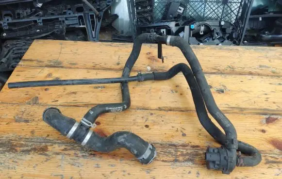 Mercedes-Benz E W238 Engine coolant pipe/hose A2538308801 YAP1466516 BL625416