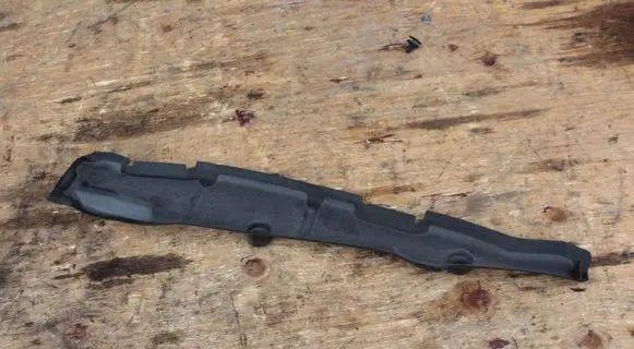 Audi A4 S4 B9 Fender end trim 8W0821112