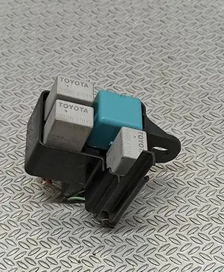 Toyota Aygo AB10 Fuse module 5605 P011