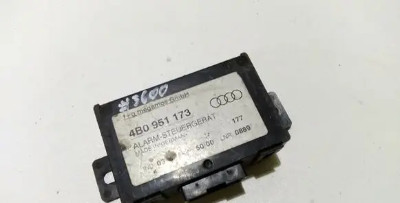 Audi A6 S6 C5 4B Alarm control unit/module 4B0951173